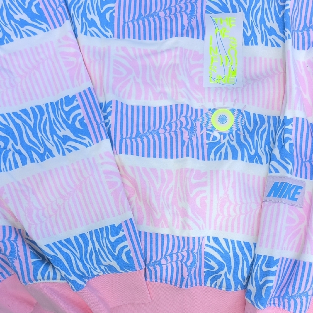 NWT Nike Pink and Blue Sweater - Picture 6 of 7